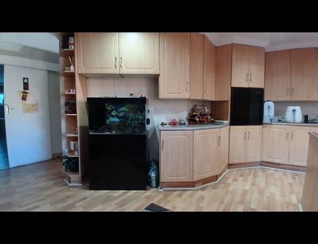 6 BEDROOM GATED ESTATE FOR SALE IN KEMPTON PARK EXT 4